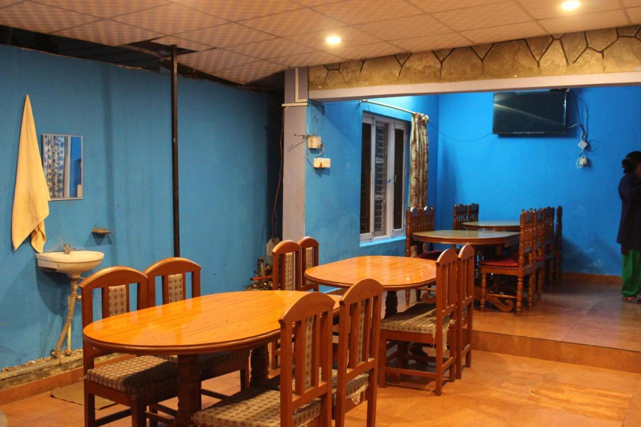 Hotel Snow Leopard Pokhara Ngoại thất bức ảnh