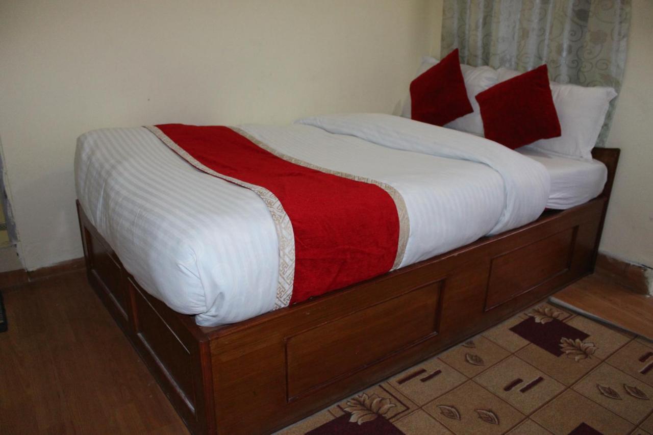 Hotel Snow Leopard Pokhara Ngoại thất bức ảnh