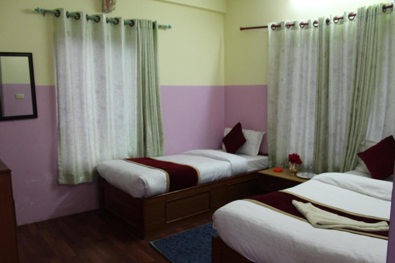 Hotel Snow Leopard Pokhara Ngoại thất bức ảnh